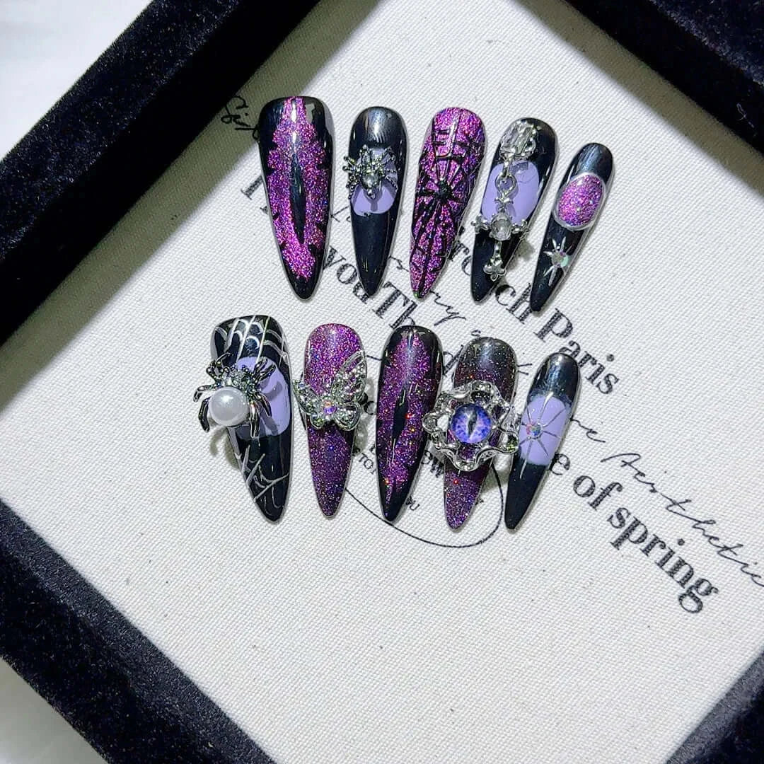 Spiderweb Press-On Nails set for Halloween nail art, glue-free and reusable