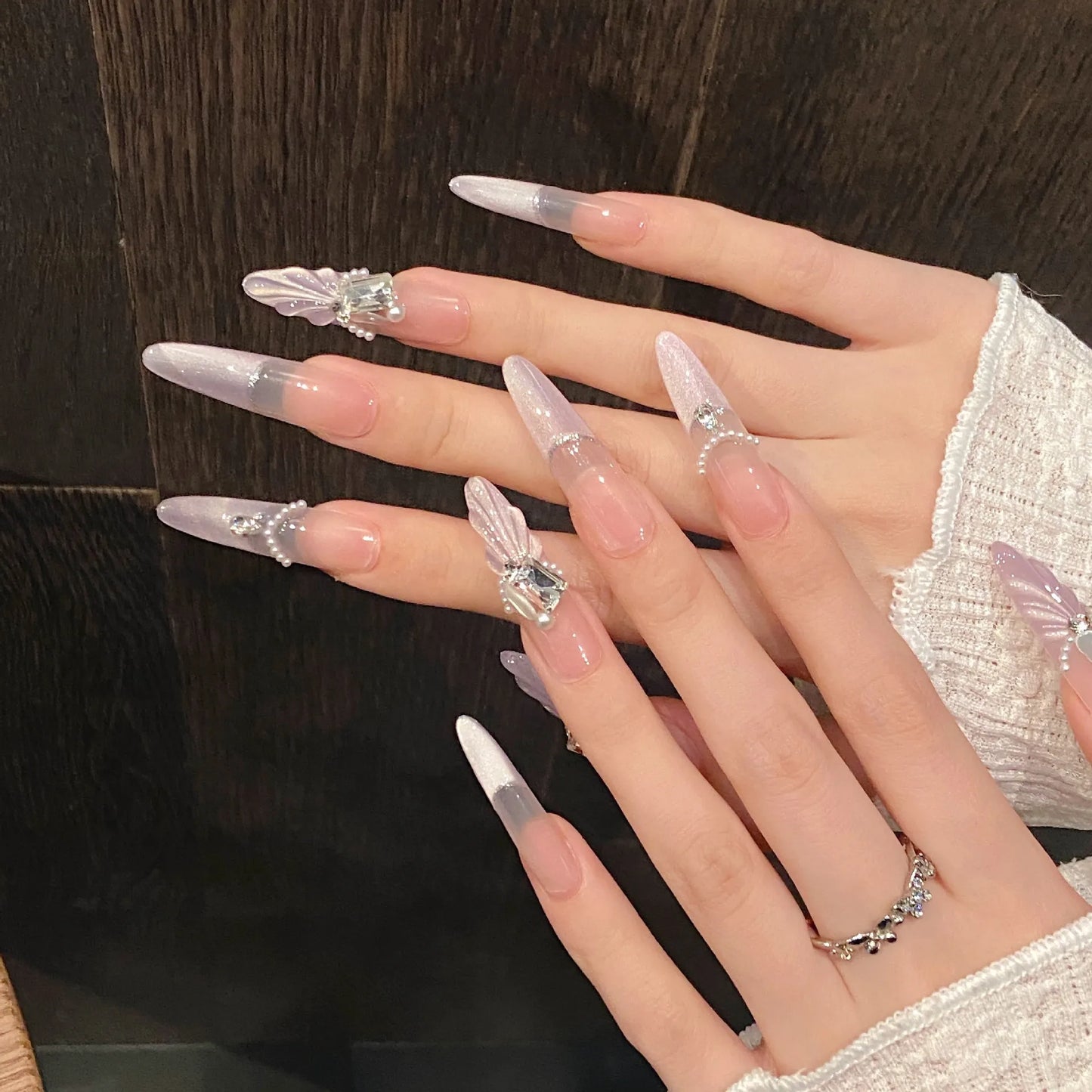 Long Press On Nails – Glitter Butterfly Rose Design