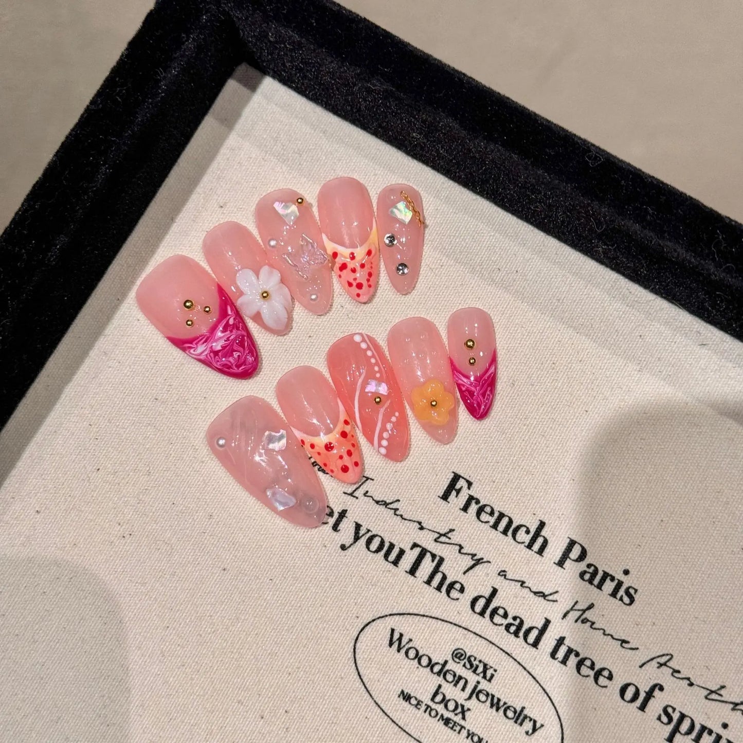 Almond Press-On Nails – Handmade 3D Flower & Snake Design
