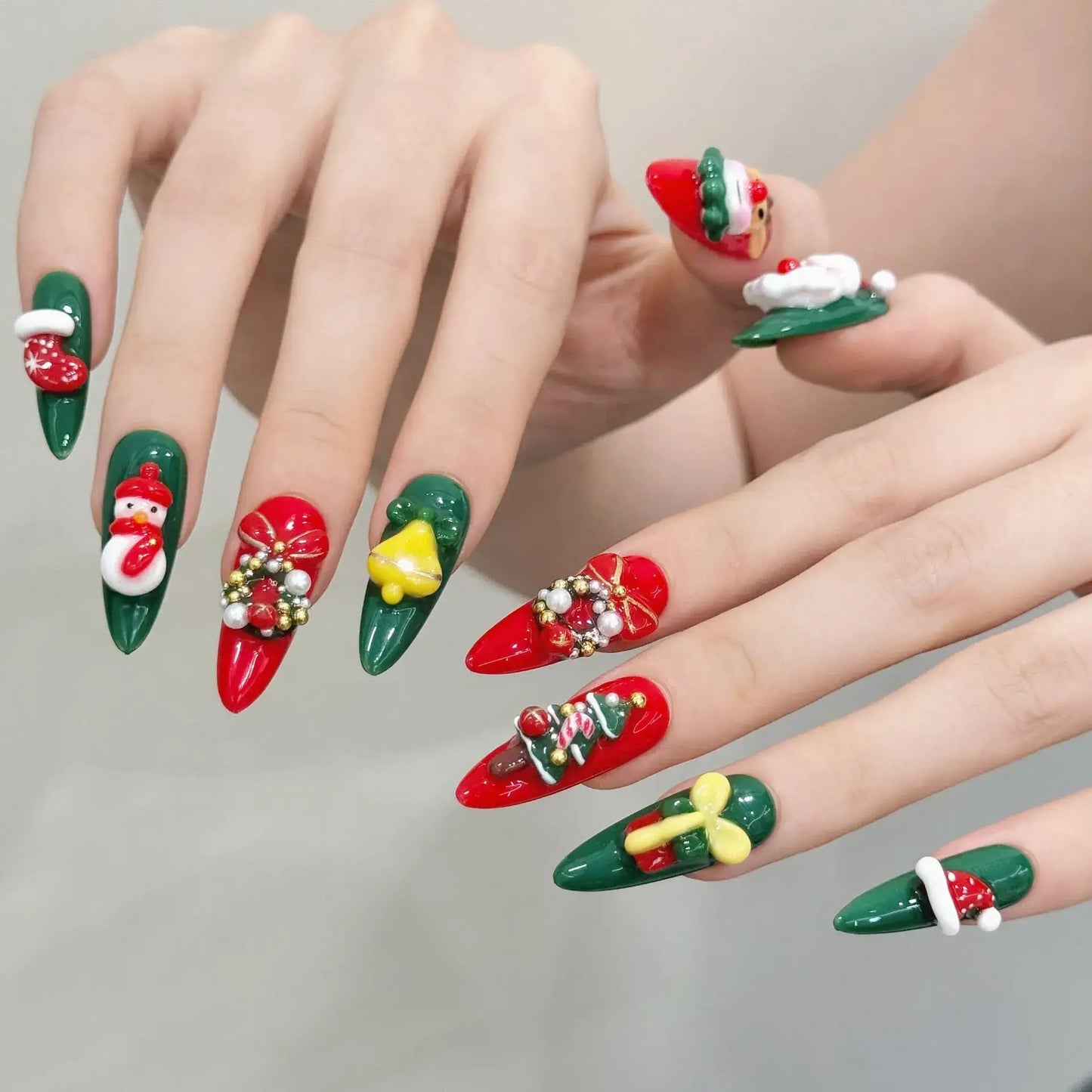 Christmas Press On Nails – Festive Holiday Nail Set for Easy DIY Manicure
