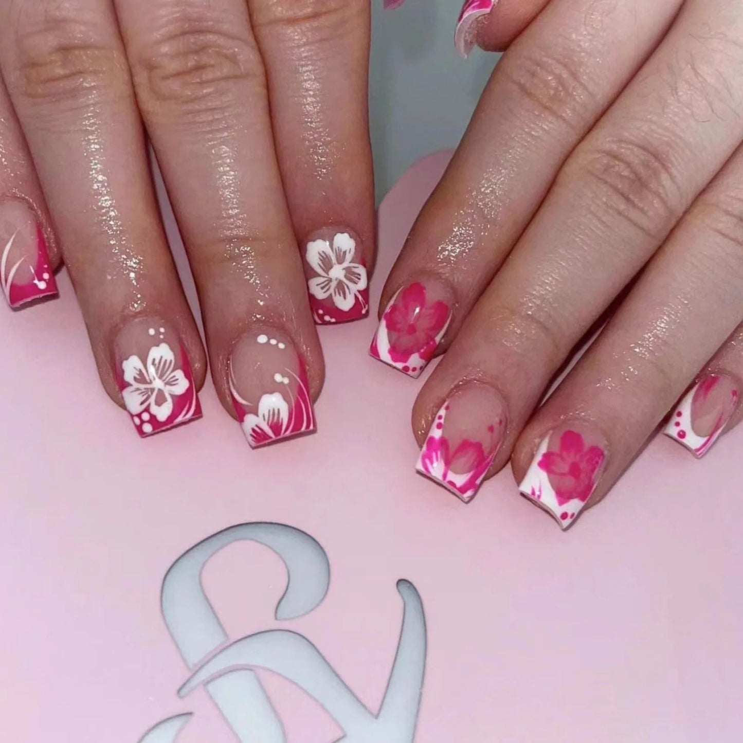 24Pcs Short Almond Press-On Nails – Pink Floral French Tip, Glossy & Elegant