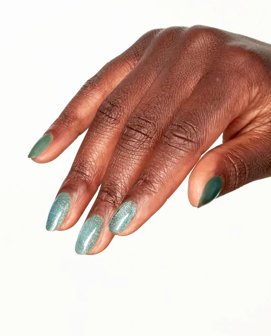 OPI Velvet Vision - Emerald Illusion ✨💚 Green Magnetic Gel Nail Polish