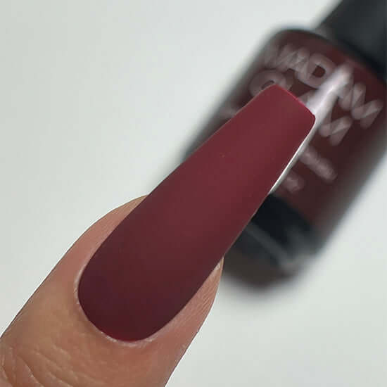 DEEP RED GEL NAIL POLISH - Christmas Essence - MADAM GLAM