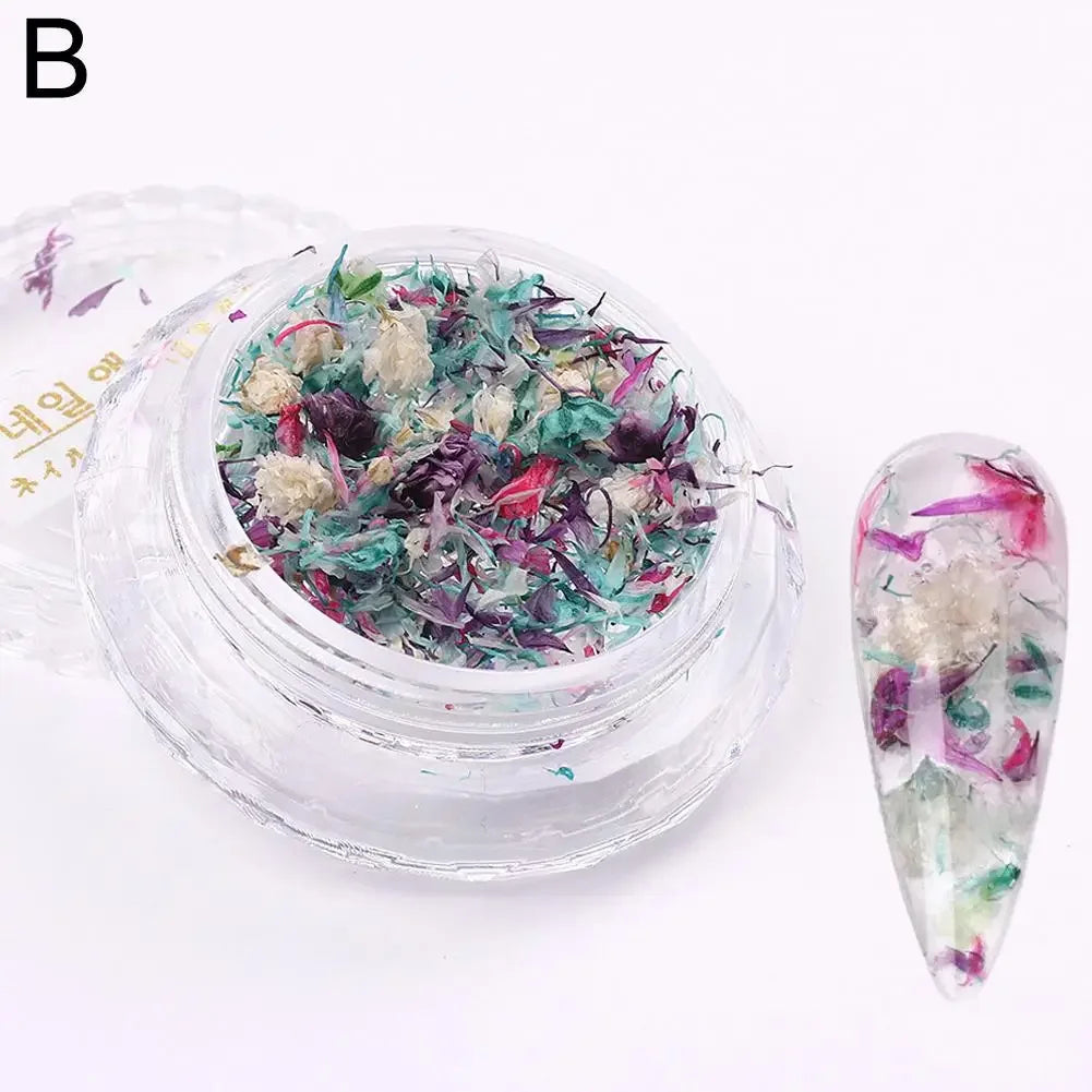 Nail Art Dried Flower Decoration – DIY Manicure Floral Nail Art