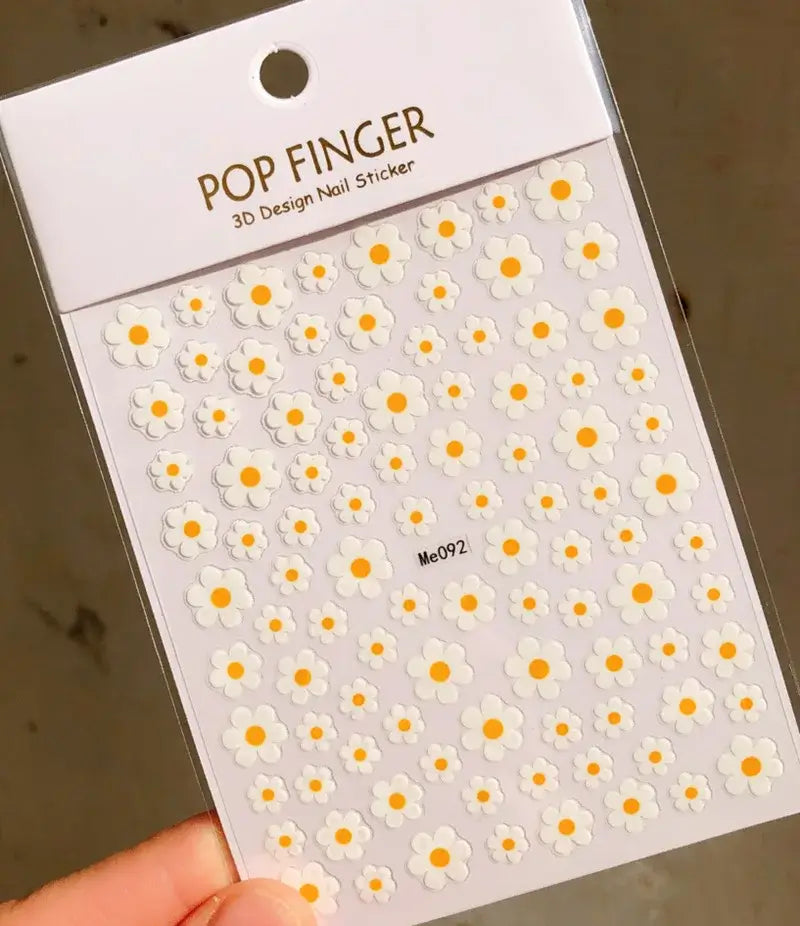 Daisy Flower Nail Stickers – Chic Elegant Summer Nails