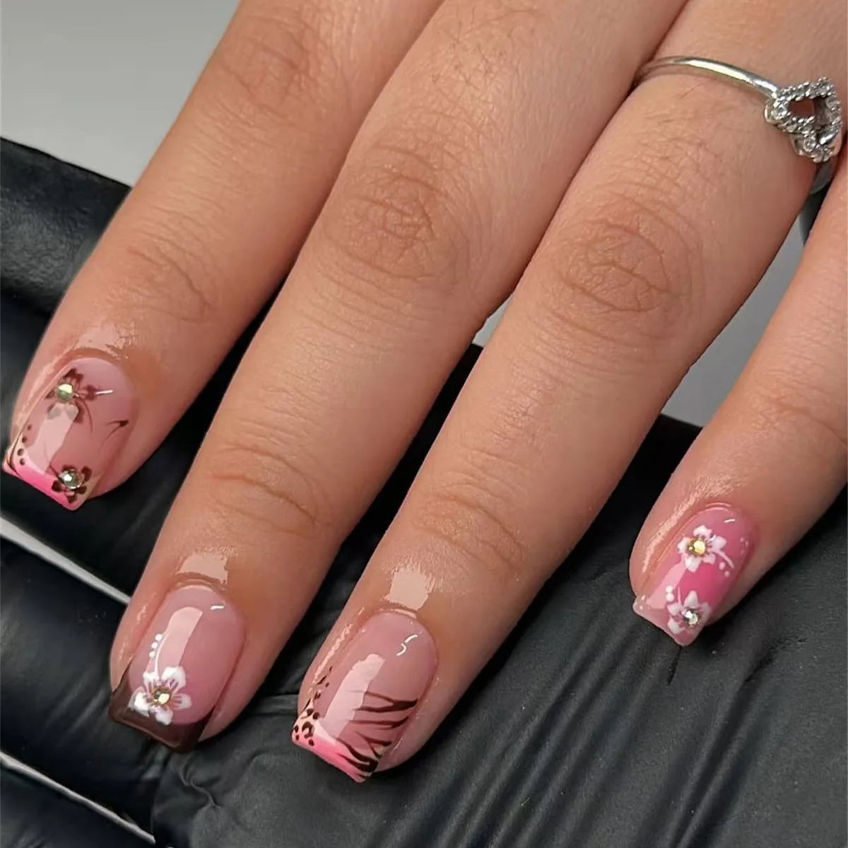 Pink French Tip Short Press On Nails – Elegant Square Nail Set