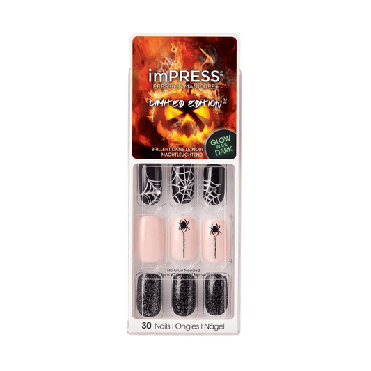imPRESS press-on manikéres with Halloween design packaging on a white background