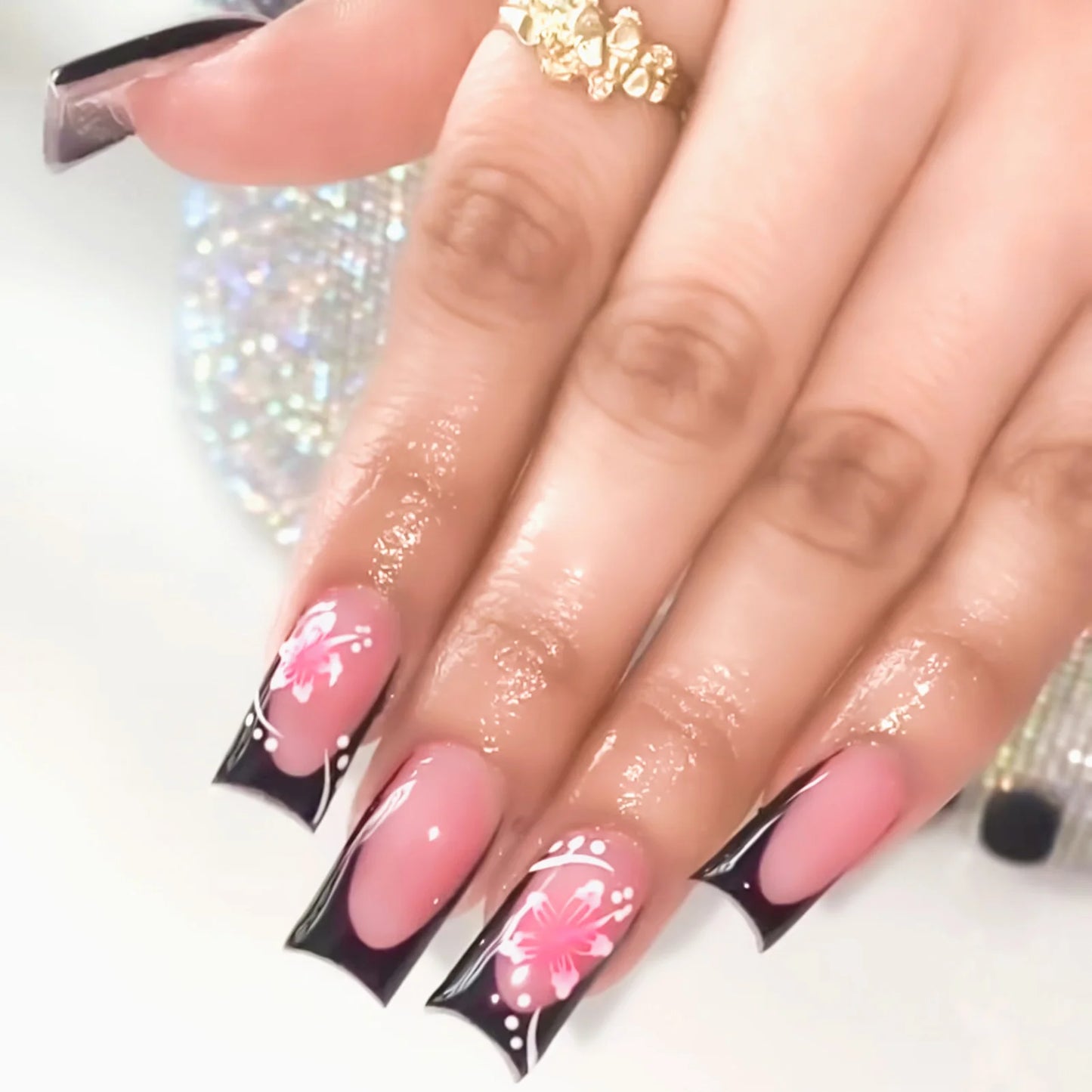 Pink French Tip Short Press On Nails – Elegant Square Nail Set