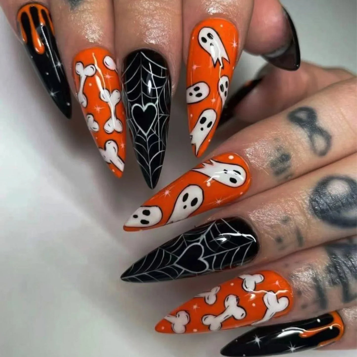 Halloween False Nails – Almond-Shaped Cute Clown