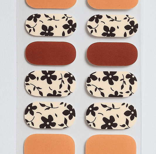 Daisy Black - Gel Nail Wraps